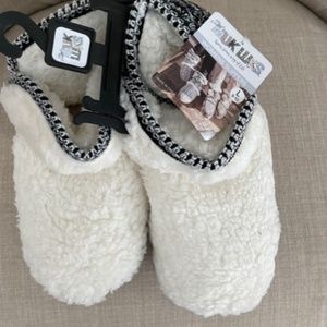 MUK LUKS SLIPPERS/WOMENS
